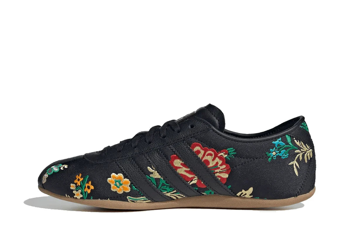 Adidas Tokyo Black Floral Embroidery Preto - 44SHOES
