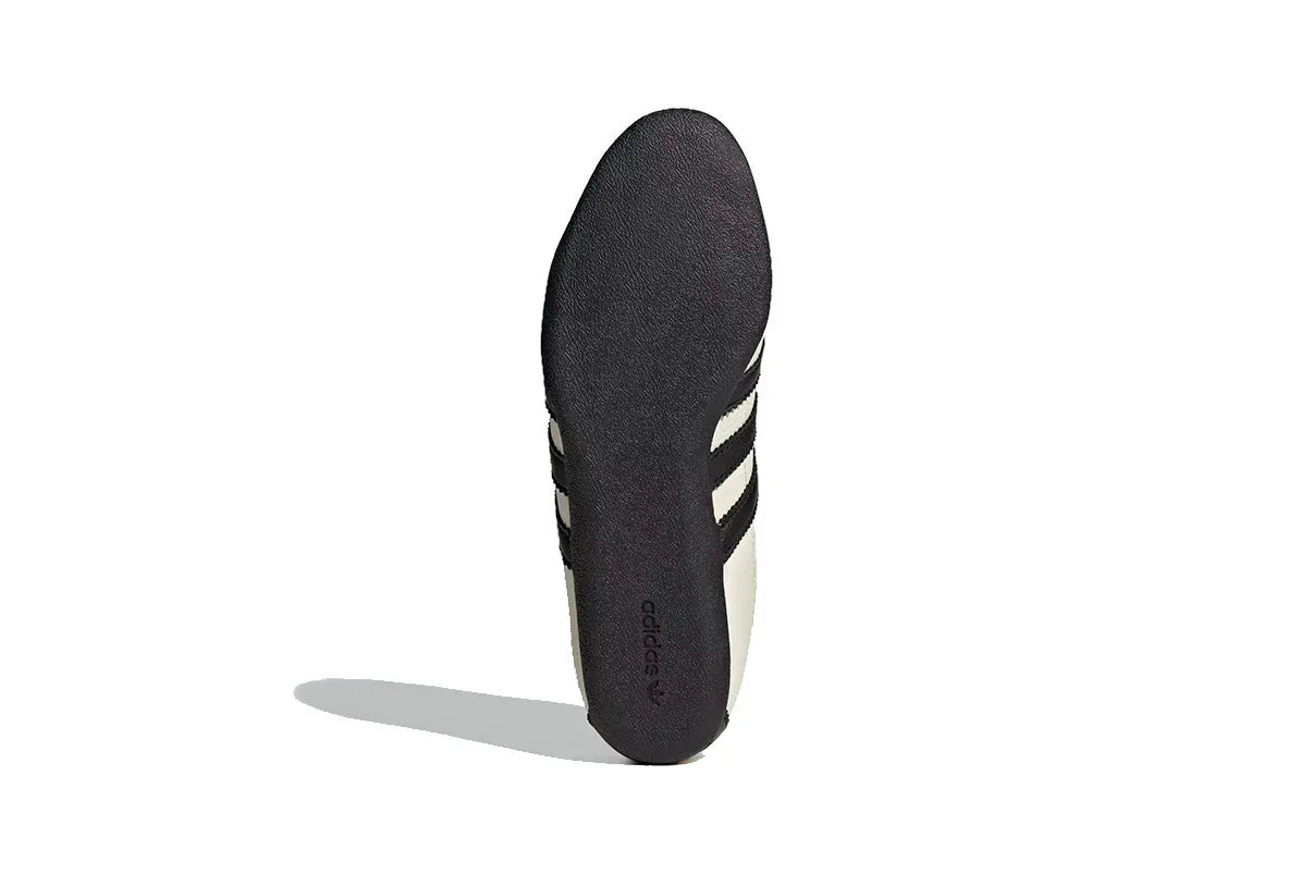 Adidas Tokyo Off White Core Black Branco - 44SHOES