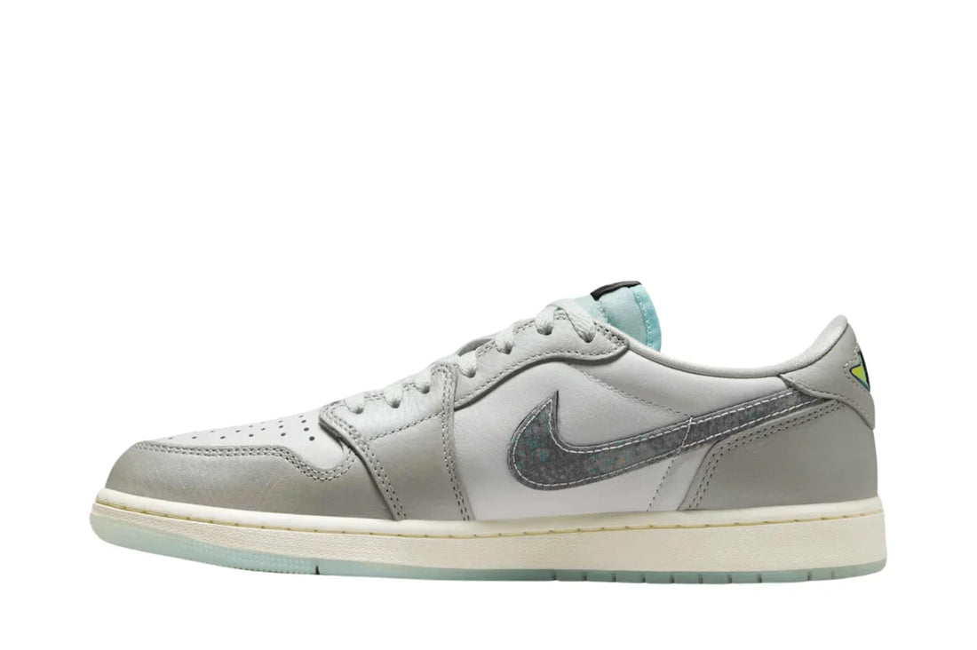 Air Jordan 1 Low "Lunar New Year" Photon Dust Cinza - 44SHOES