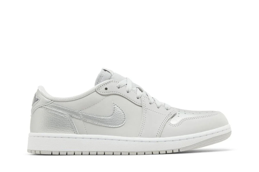Air Jordan 1 Low Og Metallic Silver Cinza - 44SHOES