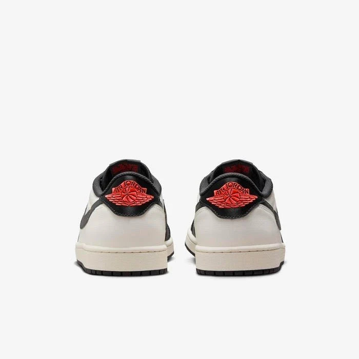 Air Jordan 1 Low x Paris Saint Germain Sail and Off Noir Preto - 44SHOES