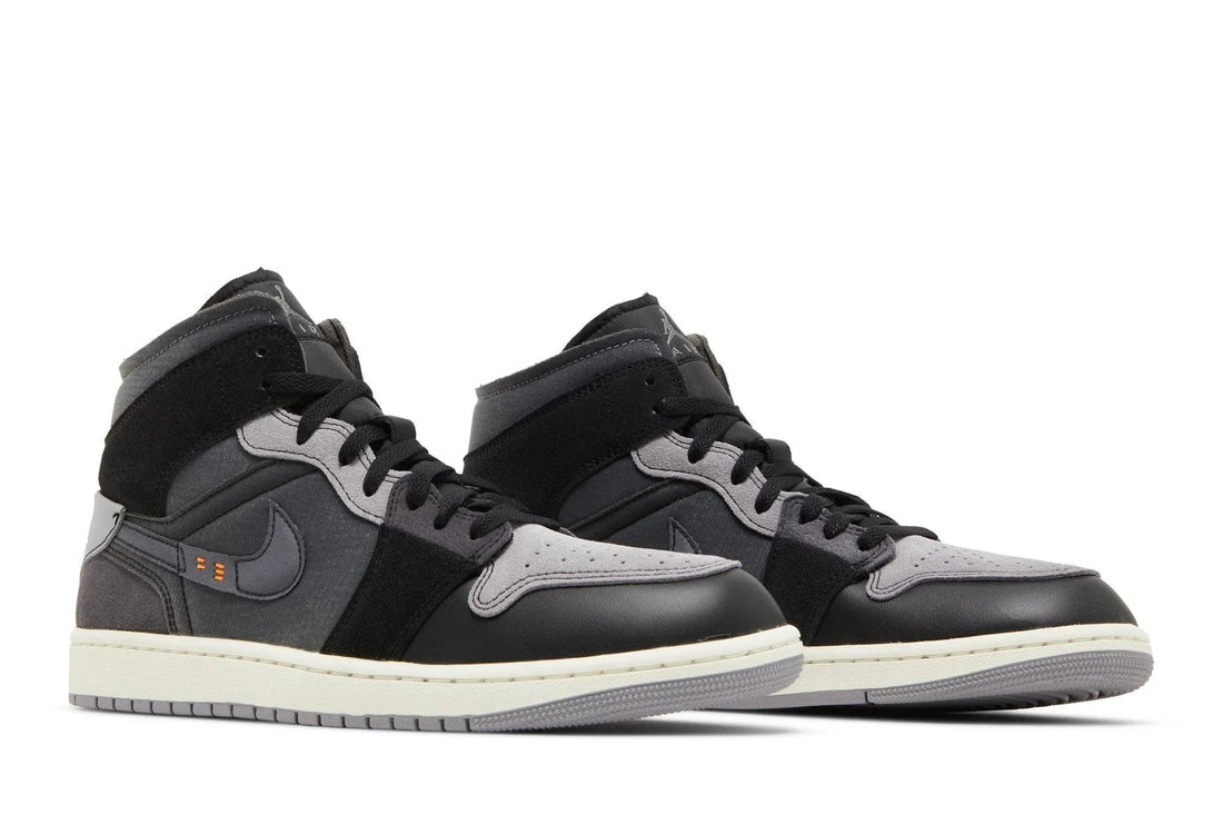 Air Jordan 1 Mid SE Craft Inside Out Black Preto - 44SHOES