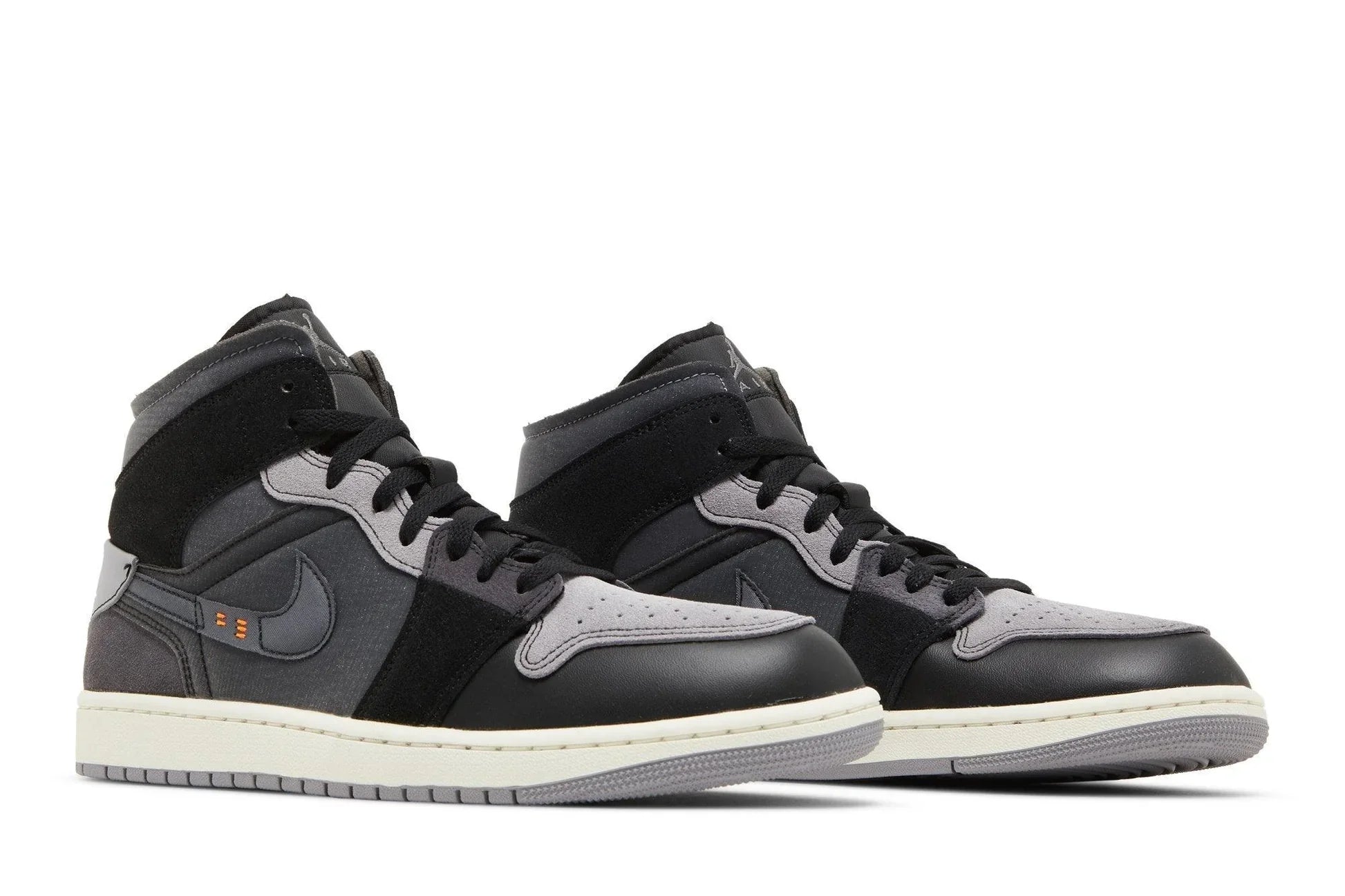 Air Jordan 1 Mid SE Craft Inside Out Black Preto - 44SHOES
