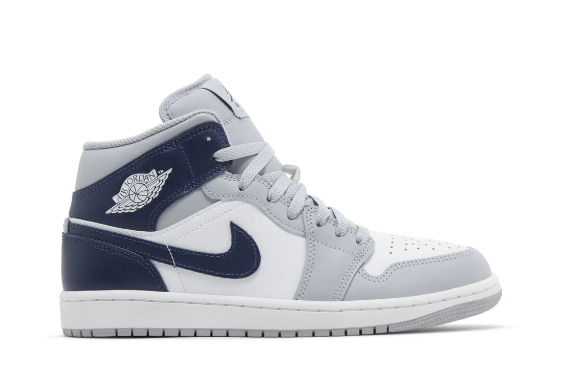 Air Jordan 1 Mid Wolf Grey Midnight Navy Cinza - 44SHOES