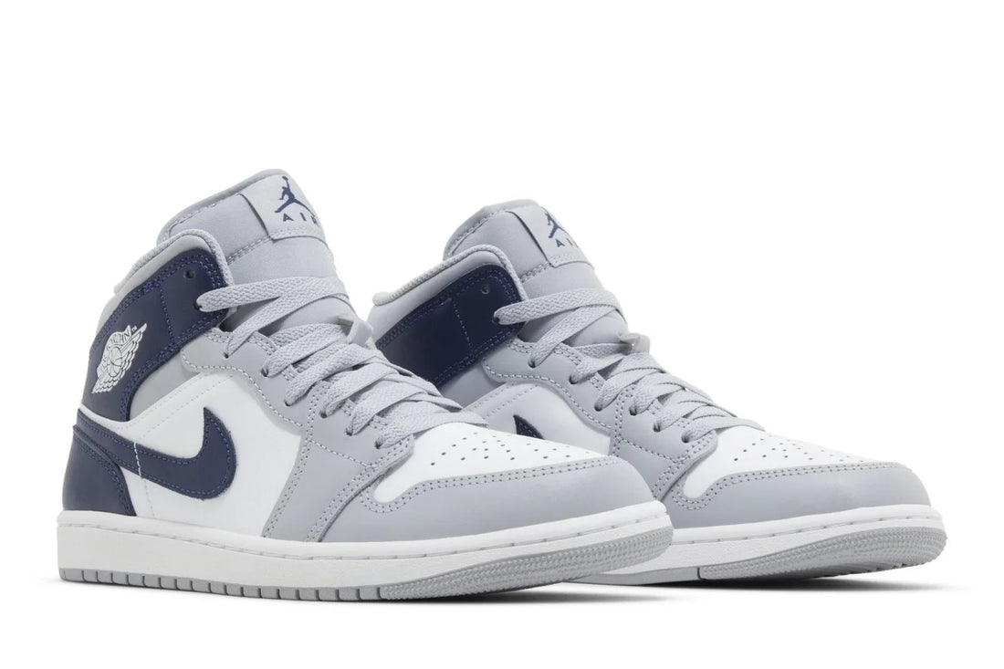 Air Jordan 1 Mid Wolf Grey Midnight Navy Cinza - 44SHOES