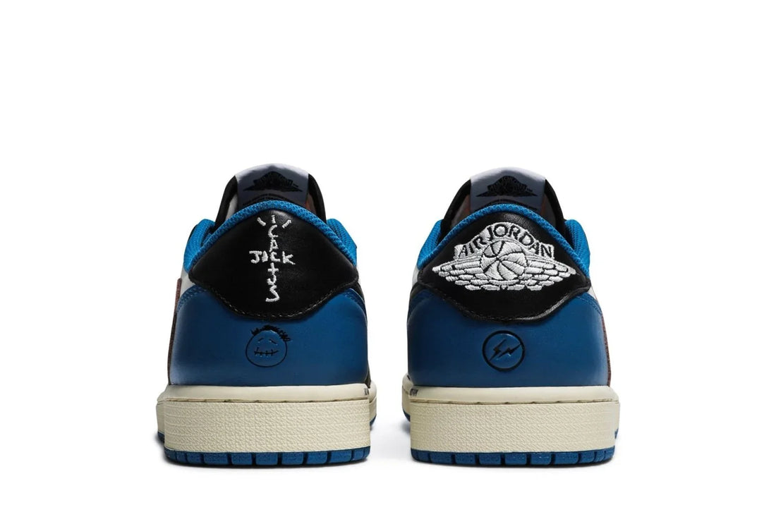 Air Jordan 1 Retro Low Fragment Design x Travis Scott Couro Branco Preto Azul - 44SHOES