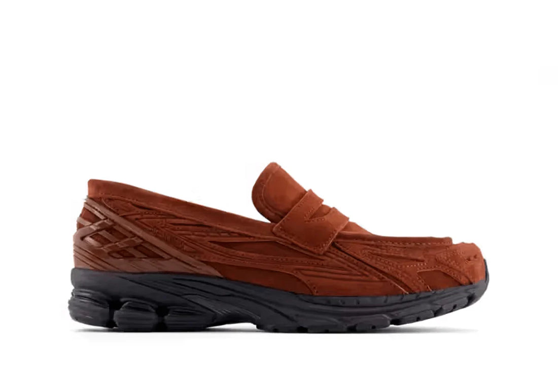 New Balance 1906L Rich Oak Suede Camurça Slip-on Marrom - 44SHOES