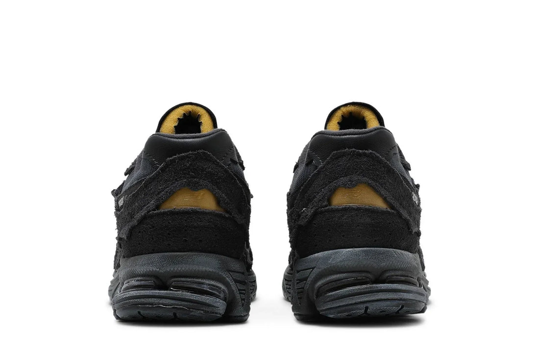 New Balance 2002R Protection Pack Phantom Cinza Camurça Mesh Preto - 44SHOES