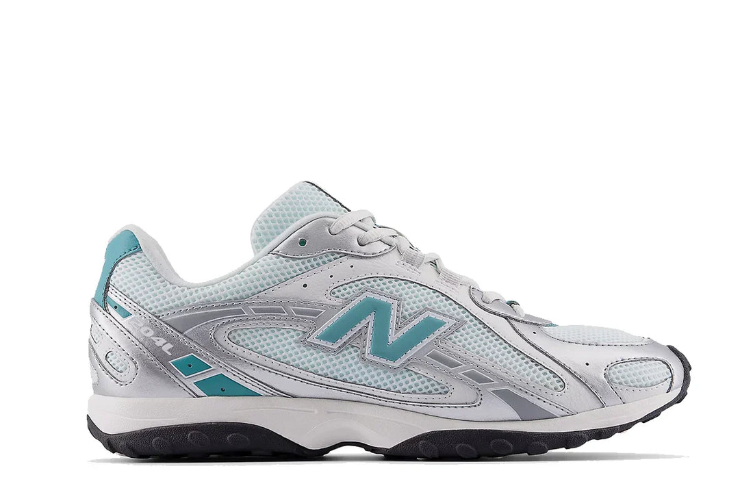 New Balance 204L Light Silver Metallic Prata - 44SHOES