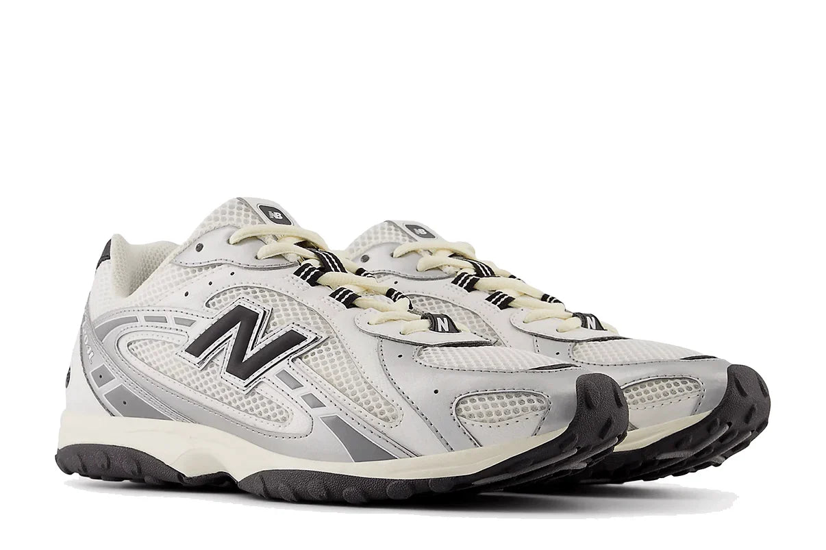 New Balance 204L Silver Metallic Black Prateado - 44SHOES