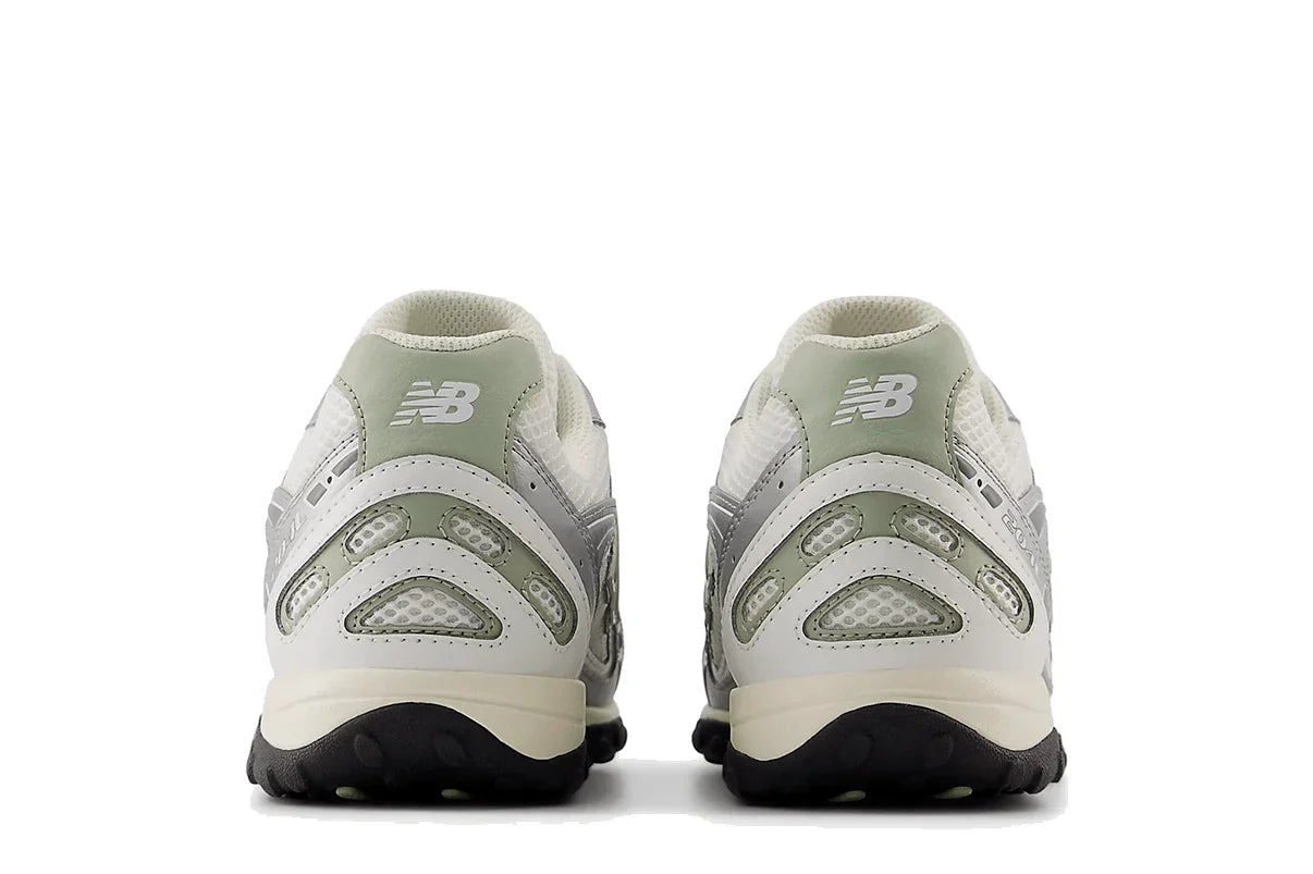New Balance 204L Silver Metallic Sage Green Prateado - 44SHOES