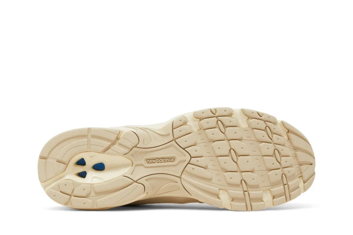 New Balance 530 Beige Angora Creme - 44SHOES