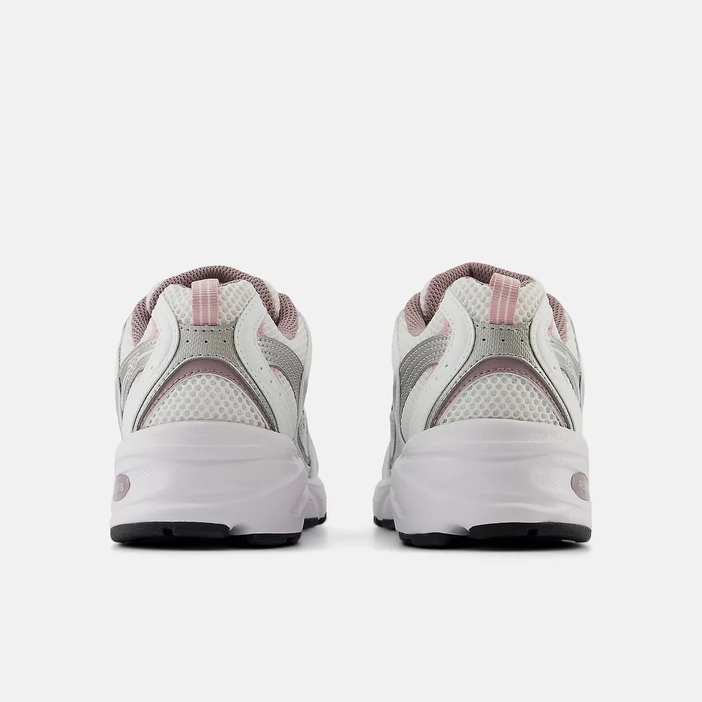 New Balance 530 Ice Wine Prata - 44SHOES