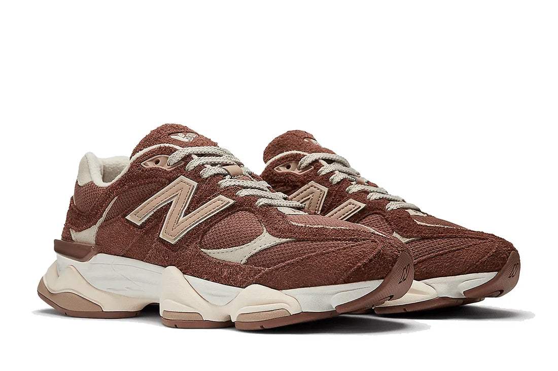New Balance 9060 Rich Oak Marrom - 44SHOES