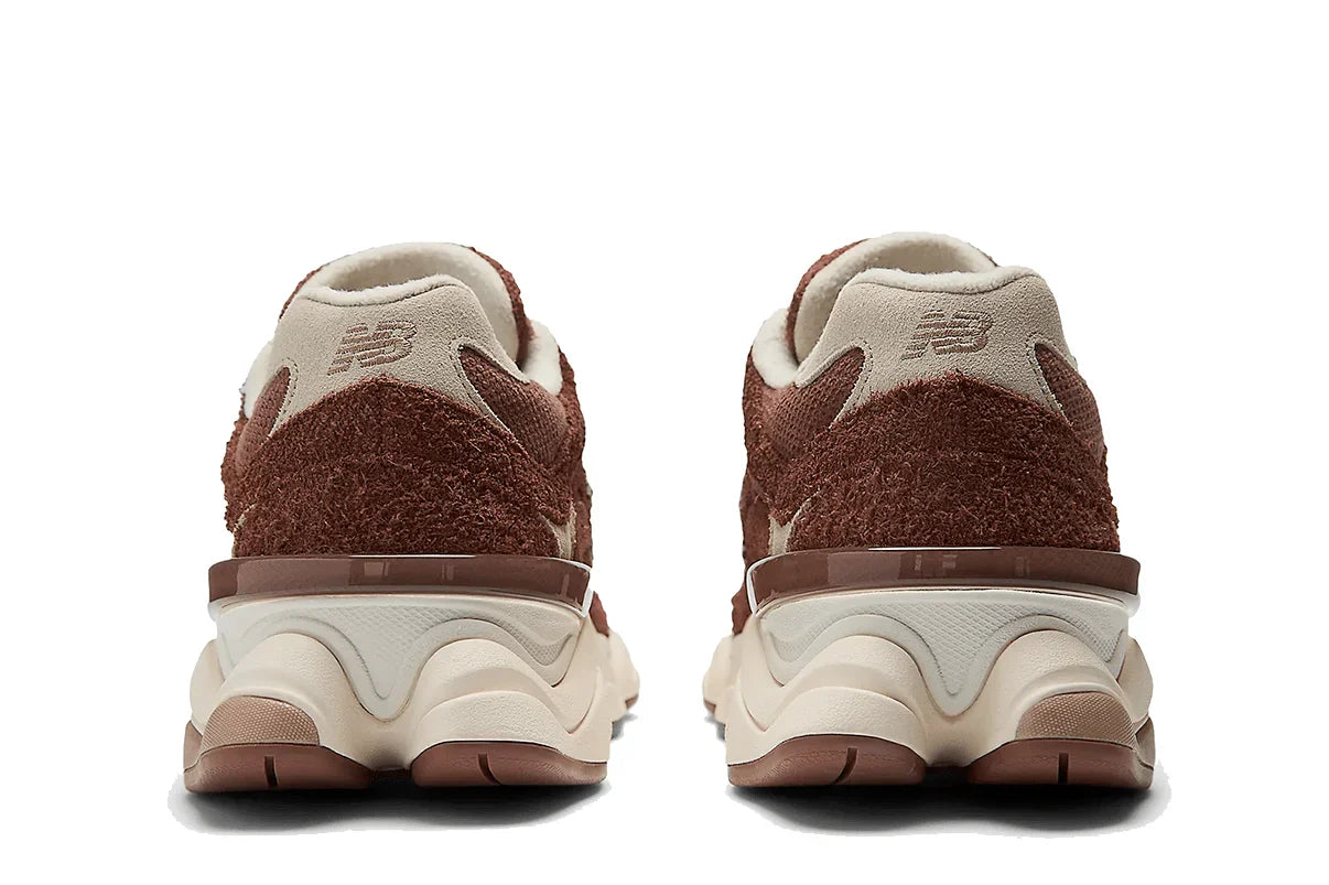 New Balance 9060 Rich Oak Marrom - 44SHOES