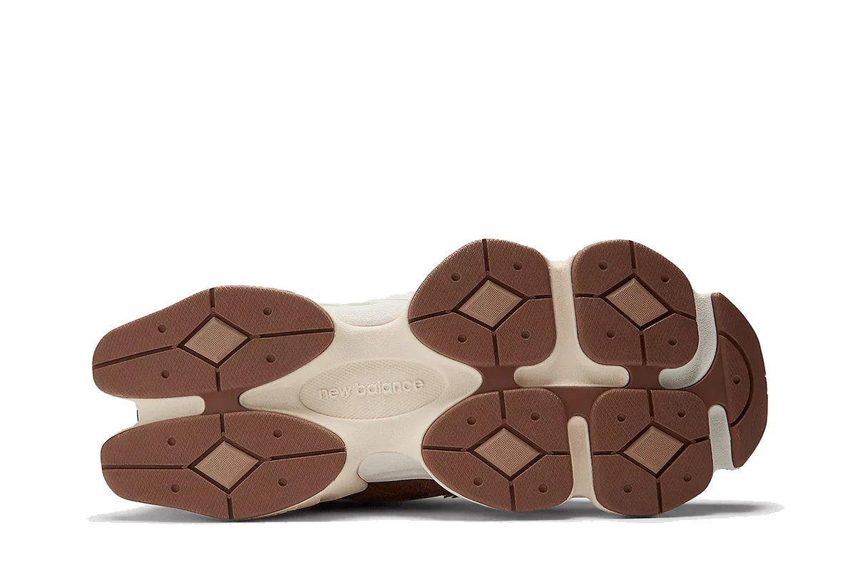 New Balance 9060 Rich Oak Marrom - 44SHOES