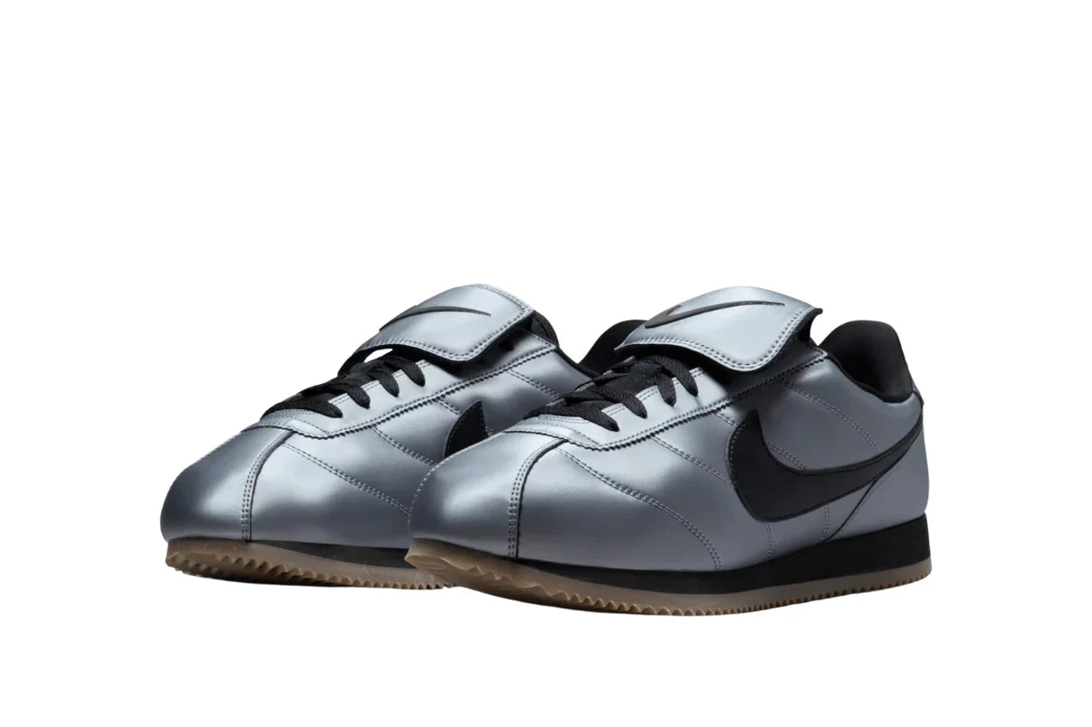 Nike Cortez SE Tiempo Pack Metallic Cool Grey Cinza - 44SHOES