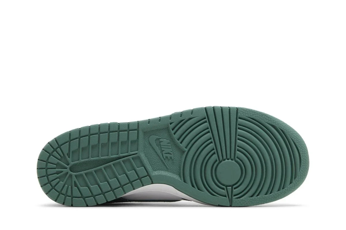 Nike Dunk Low Bicoastal Verde - 44SHOES