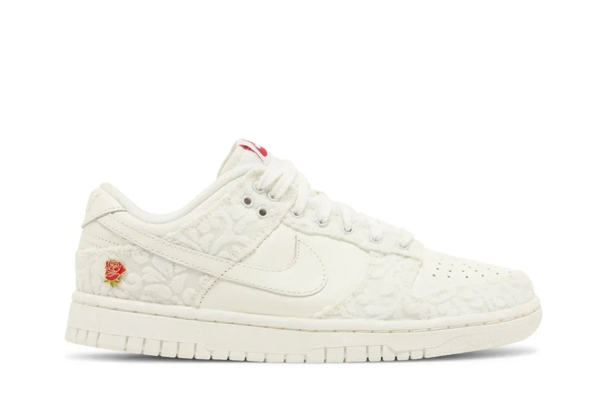 Nike Dunk Low Give Her Flowers Branco - 44SHOES