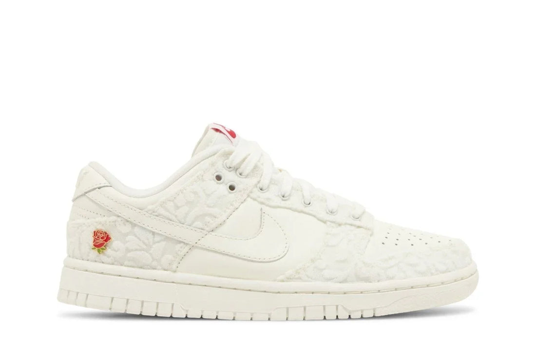 Nike Dunk Low Give Her Flowers Branco - 44SHOES