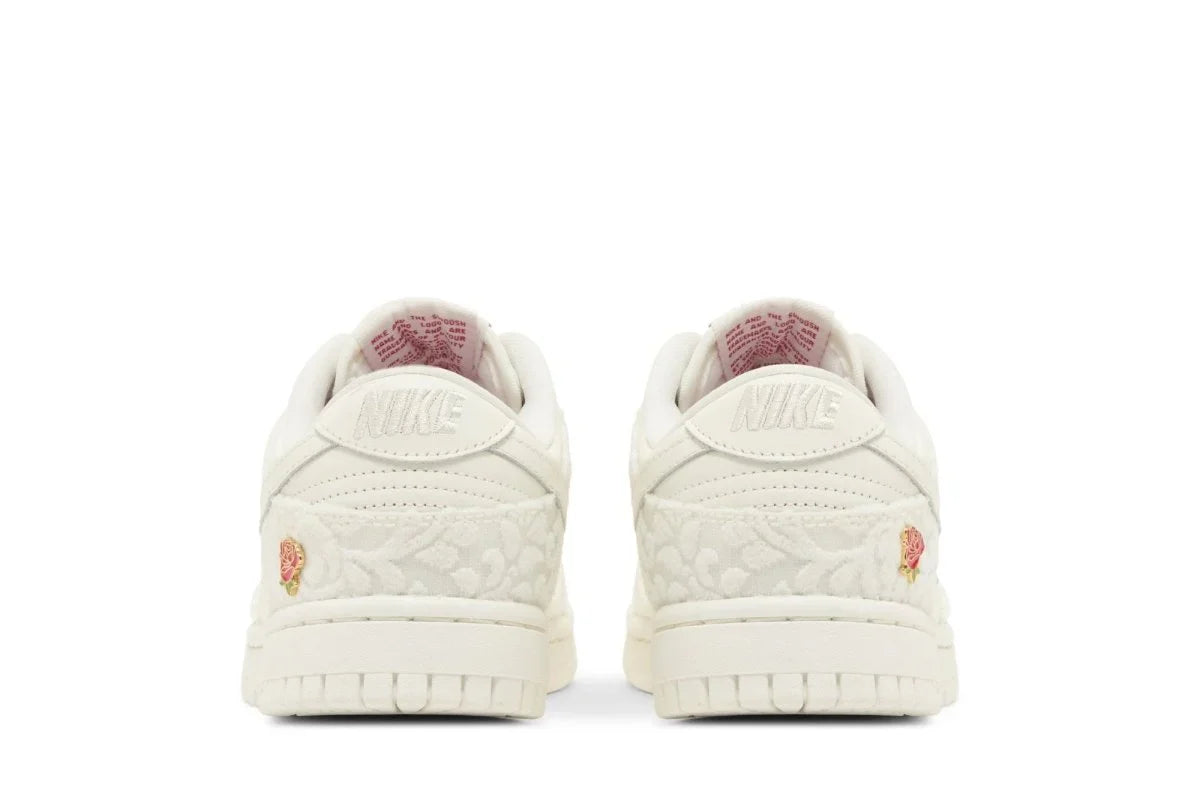 Nike Dunk Low Give Her Flowers Branco - 44SHOES