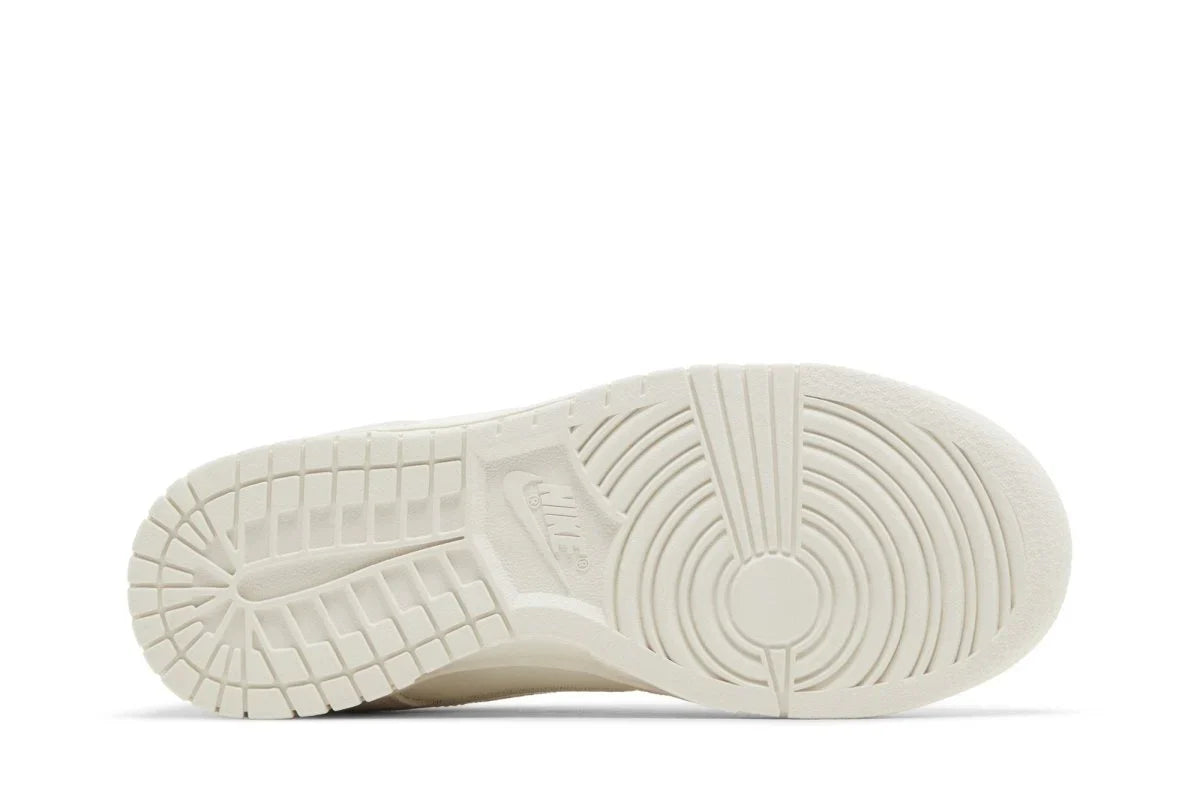 Nike Dunk Low Iridescent Swoosh Bege - 44SHOES