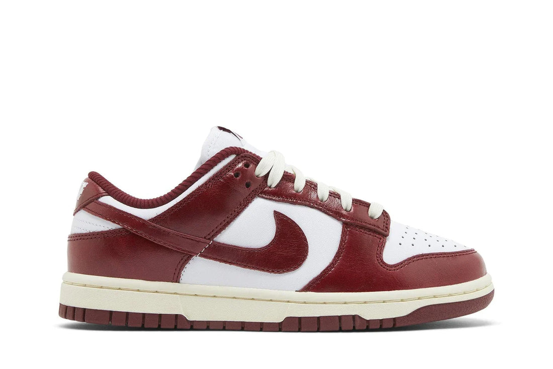 Nike Dunk Low PRM Vintage Team Red Vermelho - 44SHOES
