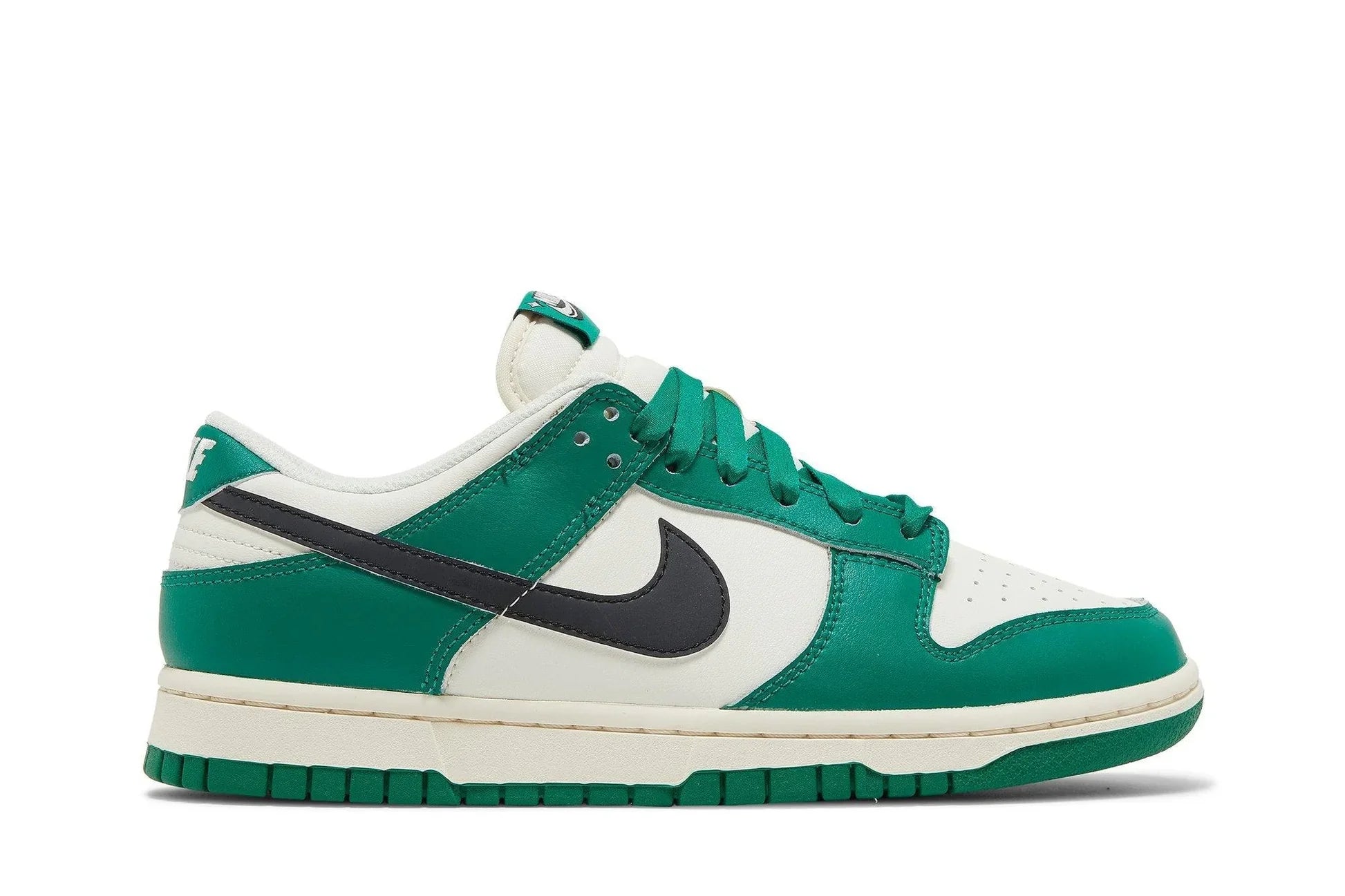 Nike Dunk Low SE Lottery Verde - 44SHOES