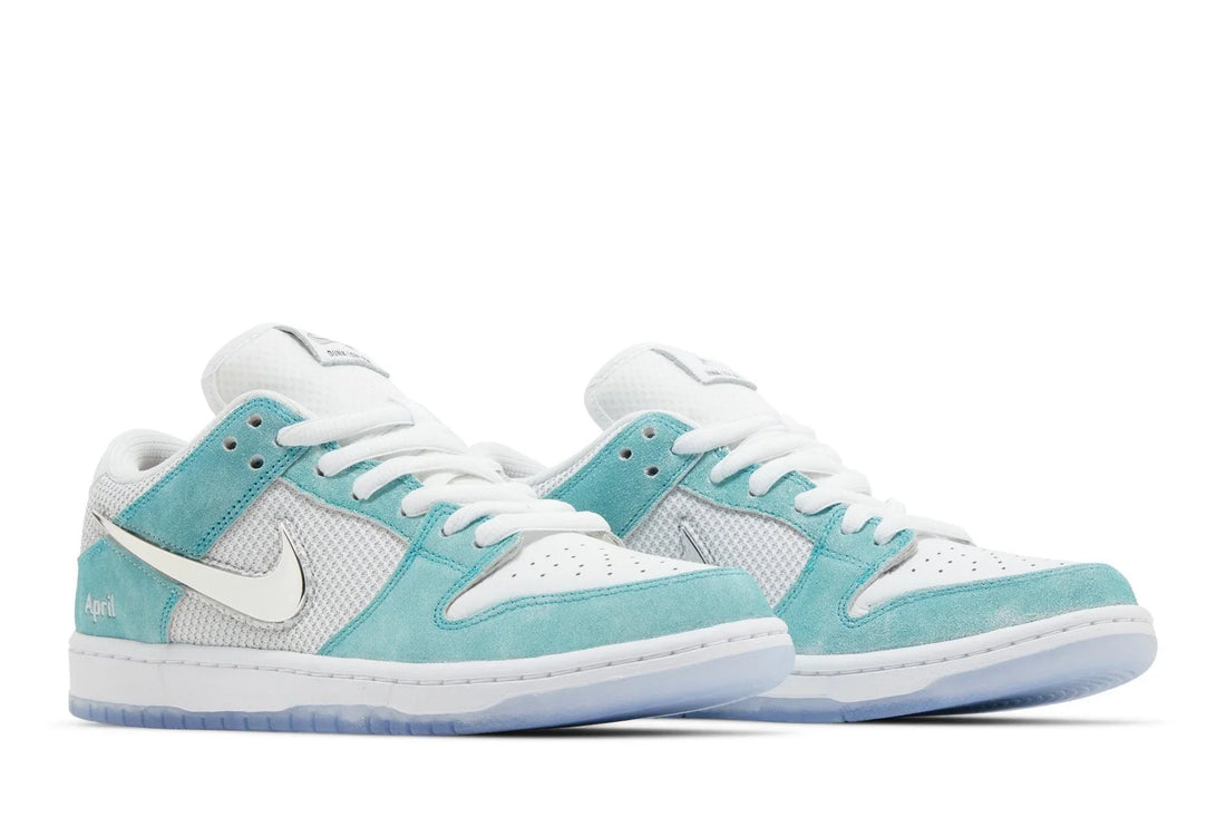 April Skateboards x Nike SB Dunk Low Turbo Green Azul - 44SHOES