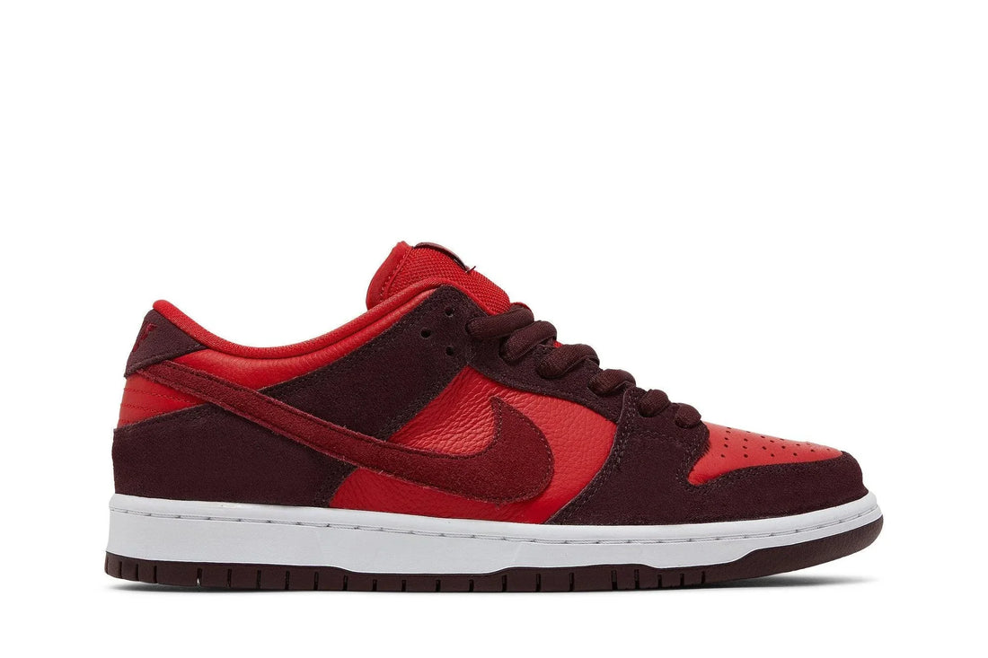 Nike SB Dunk Low Cherry Vermelho - 44SHOES