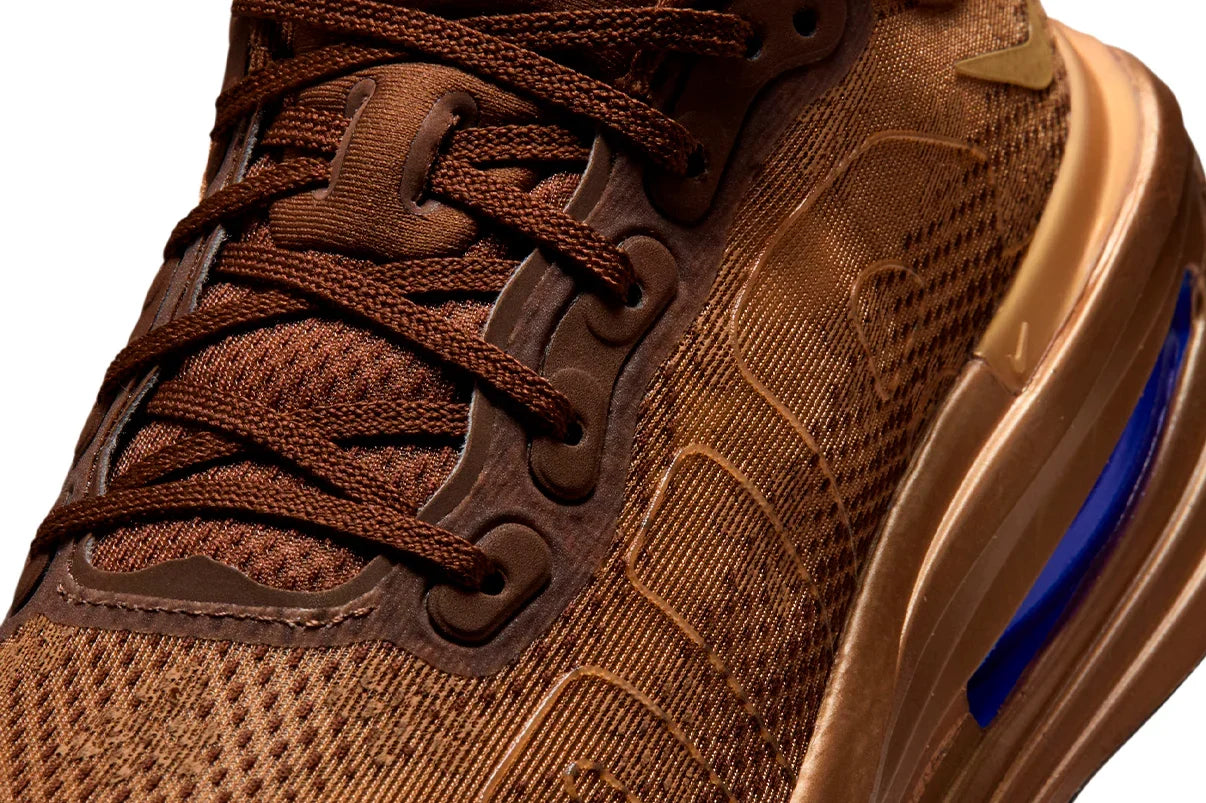Nike Vomero Premium Flat Stout Marrom - 44SHOES