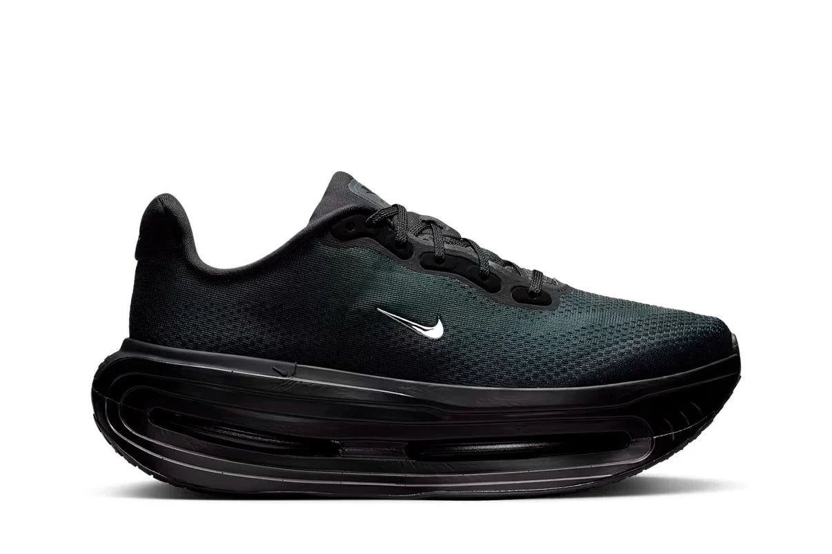 Nike Vomero Premium SP Black Mini Chrome Swoosh Preto - 44SHOES