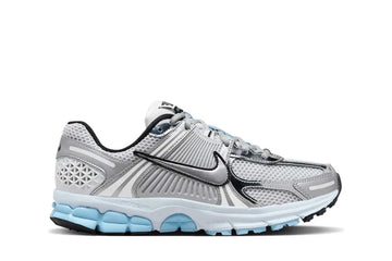 Nike Zoom Vomero 5 Metallic Silver & Blue Tint Prateado/Azul - 44SHOES