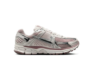 Nike Zoom Vomero 5 Metallic Silver Platinum Violet Prateado/Violeta - 44SHOES